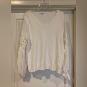 Sioni White V-neck sweater Embellished Bohemian Sweater Bell Sleeve Crochet